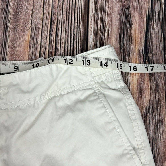 Eddie Bauer White Shorts- Size 4 - Picture 5 of 8